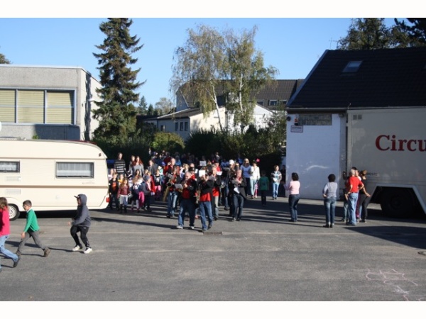 zirkus_einzug_09